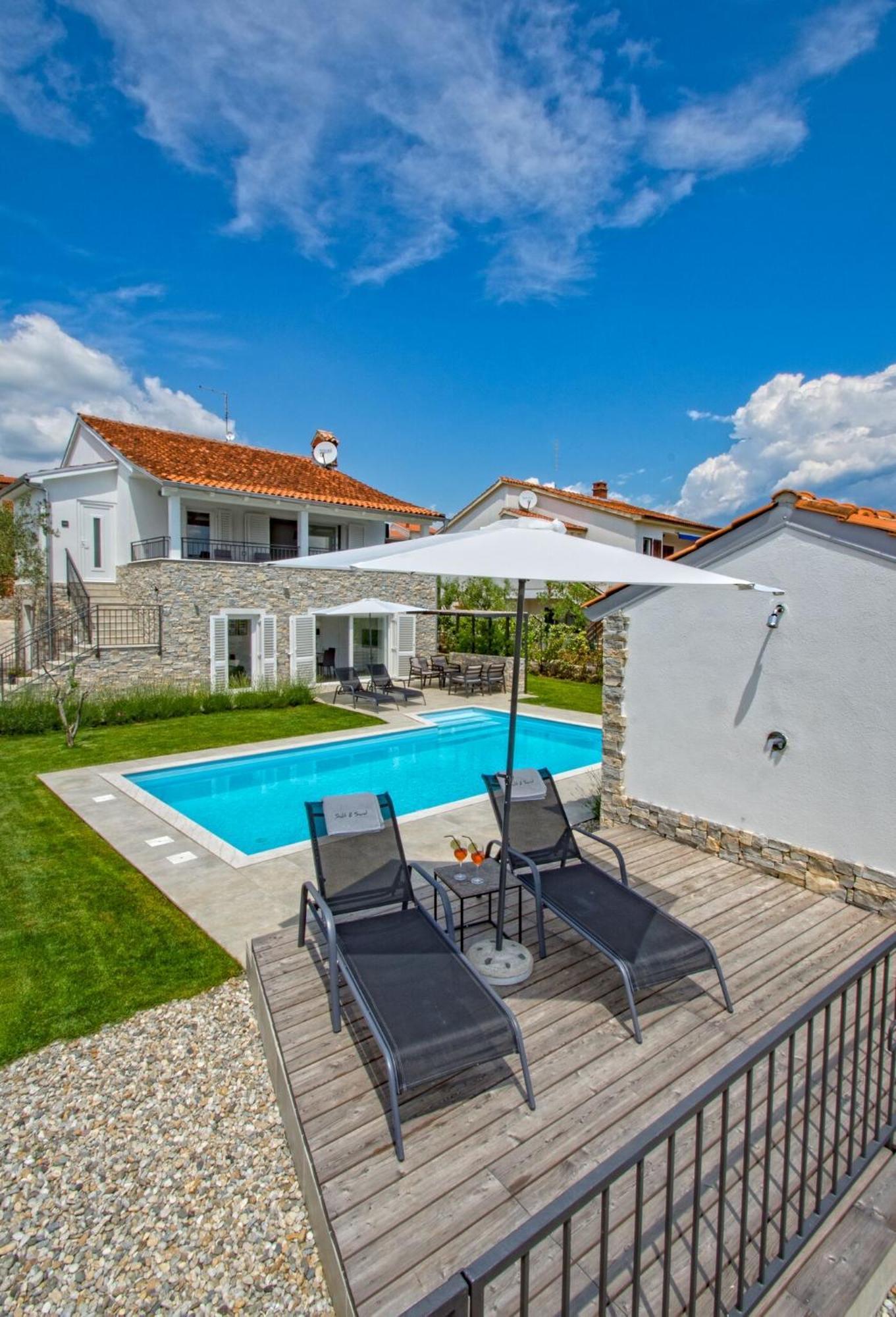 Salt & Sand Villa Kornić エクステリア 写真