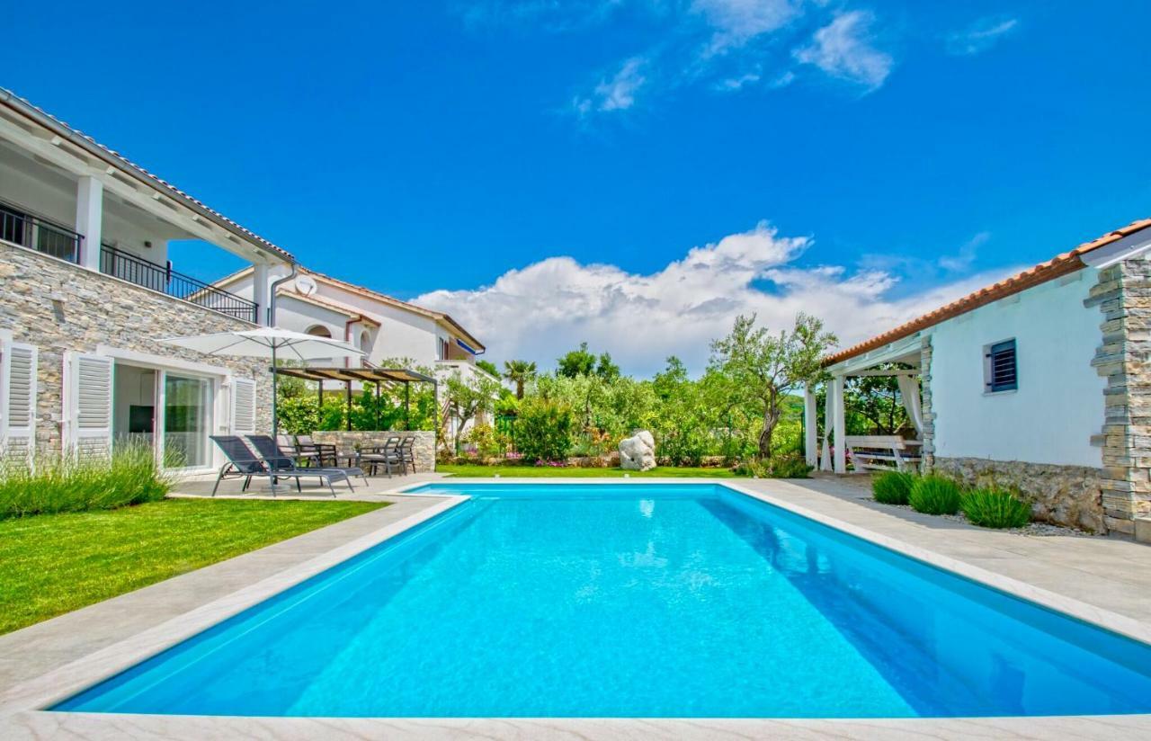 Salt & Sand Villa Kornić エクステリア 写真