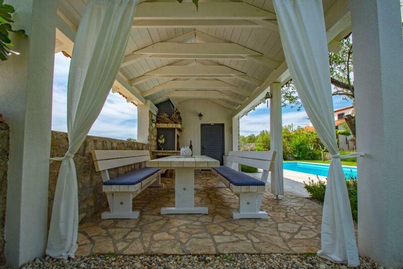Salt & Sand Villa Kornić エクステリア 写真
